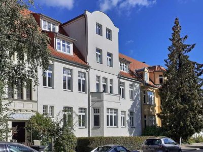 Kapitalanlage in Toplage von Schwerin: Repräsentative 4-Zimmer-Wohnung