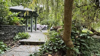 Ruhe-Oase im Berliner Südwesten - Wohnen und Arbeiten in Architekten-Maisonette auf 240 qm