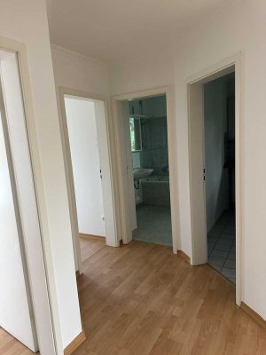 Exklusive sonnige 3-Zimmer-Wohnung mit Balkon,  Einbauküche in Trudering, München
