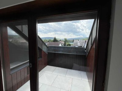 Attraktive 2,5-Zimmer-Wohnung in Kernen mit EBK und Balkon