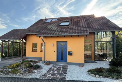 Großes Einfamilienhaus in ruhiger Lage in der Edelsteinstadt Idar-Oberstein von privat zu verkaufen.