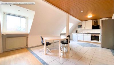 Großzügige Wohnung mit Einbauküche in Bochum: 3,5-Zimmer-Dachgeschosswohnung in Hamme