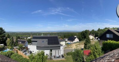 Pendler aufgepasst Helle DG 1- Zimmerwohnung mit Ausblick und Garten