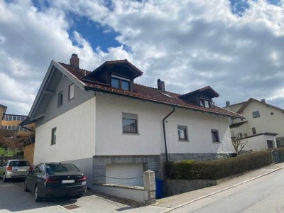 Teilrenoviertes Ein- bis Zweifamilienhaus in Hutthurm