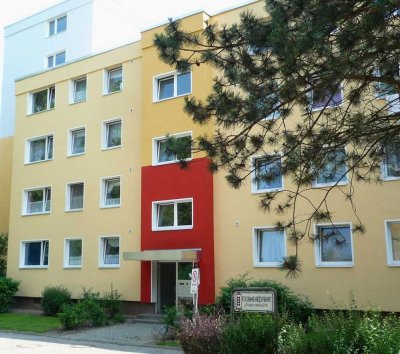 Ilmweg 1, 3 L - Frisch modernisierte 4 Zimmer Wohnung mit extra Bad und Loggia
