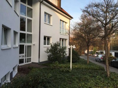 Direkt am Siepental: Hochwertige 2,5-Zimmer-DG-Wohnung mit Balkon in Essen-Bergerhausen
