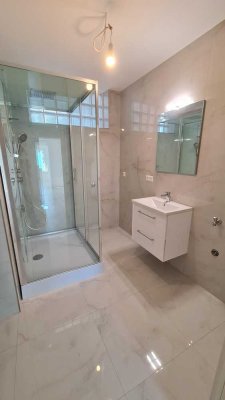 Erstbezug nach Kernsanierung - 3-Zimmer Wohnung mit 2 Balkonen in zentraler Lage von Pforzheim