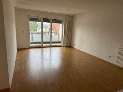Gepflegte Etagenwohnung mit zwei Zimmern sowie Balkon und Einbauküche in Dauchingen