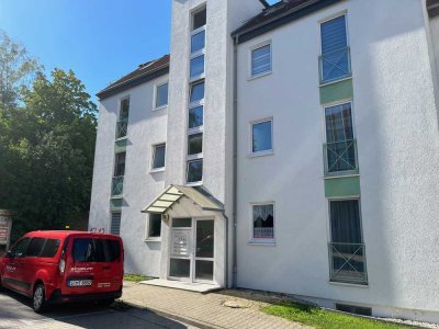 zentrumsnahe 2- RW mit Balkon mit Einbauküche  zu vermieten in Freiberg