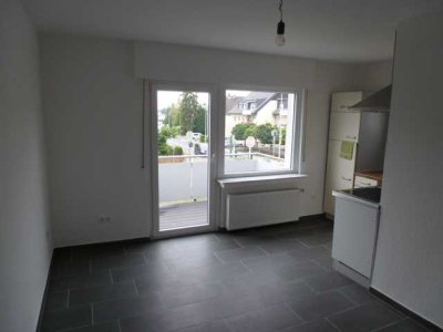 Sanierte 1-Zimmer-Wohnung mit Balkon und EBK in Leverkusen Lützenkirchen