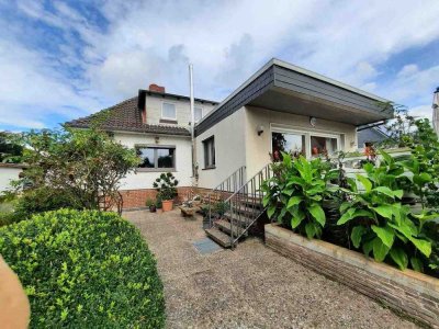Bungalow mit ausgebautem Dachgeschoss in Ehmen - provisionsfrei!