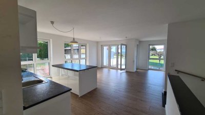 Geschmackvolle 4-Zimmer-Maisonette-Wohnung mit geh. Innenausst. mit Balkon, Terasse, Garten und EBK