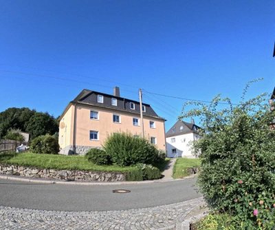 Helle, komplett möblierte 2-Zimmer-DG Wohnung in Aue-Neudörfel