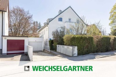 Bezugsfreie Dachgeschosswohnung mit schöner Wohnatmosphäre und TG-Einzelstellplatz