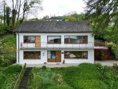 Großzügiges Einfamilienwohnhaus in Sinzig mit traumhaftem Ausblick auf Ahr-und Rheintal