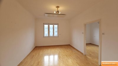 HELLE SÜDOSTLAGE IN DER UNTEREN AUGARTENSTRASSE MIT KLEINEM FRÜHSTÜCKSBALKON