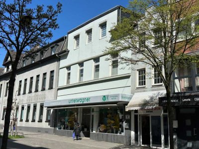 Modernisierte Altbauwohnung ca. 98m² Moers Zentrum mit besonderem Zuschnitt für 2 Personen