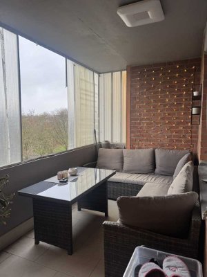 IKS-Immobilien Stilvolle 3-Zimmer-Wohnung mit Loggia – kernsaniertes Bad, neue Heizungsanlage