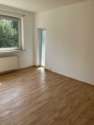 Sonnige 3 Zimmerwohnung mit Balkon