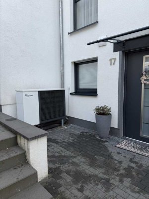 Doppelhaushälfte in Solingen Mitte , 5+ Zimmer, Smart Home, Wintergarten Bj 2021
