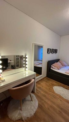 Mieter gesucht - Geräumige Studentenwohnung mit einem Zimmer in Bochum-Hamme