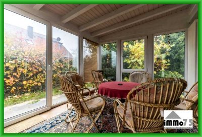 ein Zuhause am Feldrand – Ruhe, Weitblick und zwei Wohneinheiten in perfekter Harmonie +3 Garagen