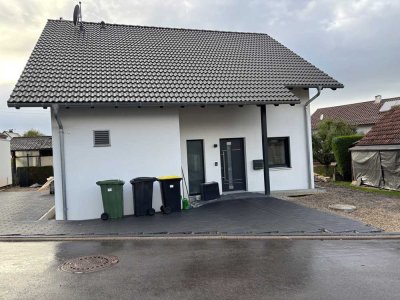 Freistehendes Einfamilienhaus in Tiefenbronn
