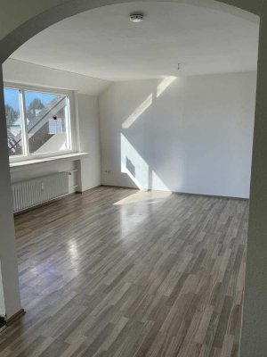 Bald verfügbar! 2-Zimmer Wohnung mit Balkon in Dortmund