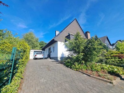 *BESICHTIGUNGSSTOPP!*
Zuhause fühlen wie im Urlaub!
Ein-/Zweifamilienhaus mit traumhaftem Ga