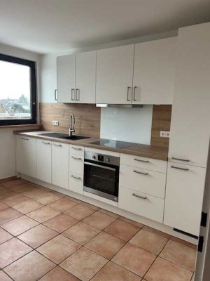 Ansprechende 2,5-Raum-DG-Wohnung in ruhiger Lage in Schladen - Isingerode
