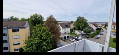 Helle 3-Zimmer Dachgeschosswohnung mit Südbalkon&Stellplatz, TOP Lage