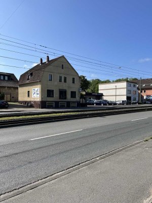 Schöne und vollständig renovierte 4-Raum-Wohnung mit geh. Innenausstattung in Bielefeld - Brackwede