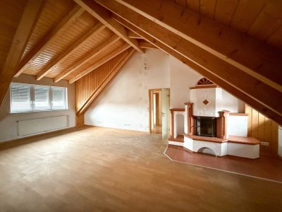 Dachgeschosswohnung mit Stellplatz inkl. Kellerraum