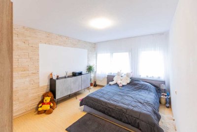 Solide Kapitalanlage: Vermietete 3-Zimmer-Wohnung in Hochheim mit 2 TG-Stellplätzen