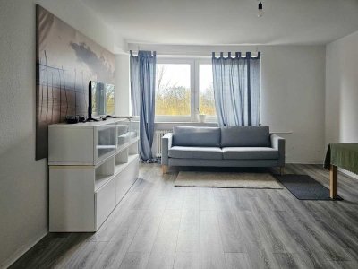 Frisch renoviert: Lichtdurchflutete und großzügige 2-Zimmer-Wohnung mit 2 Balkonen - 67 m²