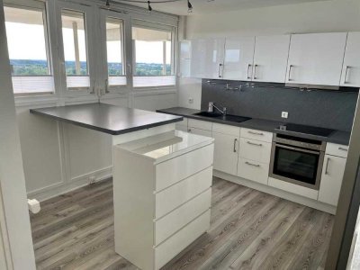 Luxuriöse 2-Zimmer Maisonette im 11. OG mit Balkon in Hannover-Davenstedt