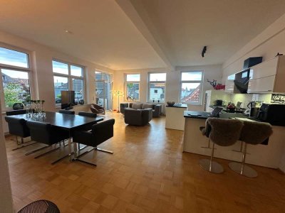 Exklusive 2,5/ 3 Raum-Wohnung