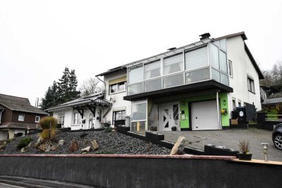 Ihr Zuhause mit Perspektive – zwei Häuser, viele Möglichkeiten!