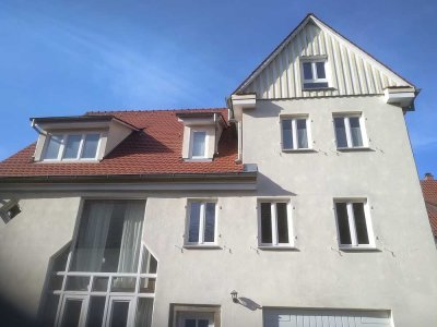Geschmackvolle 2-Zimmer-Wohnung mit geh. Innenausstattung mit Balkon und EBK in Tübingen Lustnau