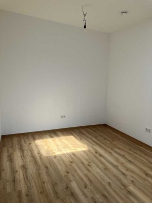 Mitten im Martinsviertel: Kleines Wohn-Atelier/Studio/Büro im Hinterhof befristet auf 3 Jahre