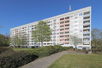 Helle 3-Zimmer-Wohnung mit toller Aussicht  // 6.OG links