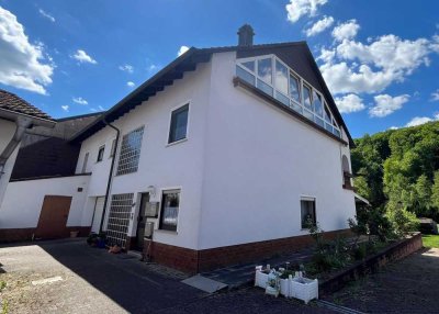 Interessantes 3-Familienhaus mit großen Grundstück