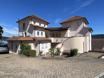 Exklusive 2-Zimmer-EG-Wohnung mit Seesicht und Seezugang mit Terrasse und EBK in Bodman