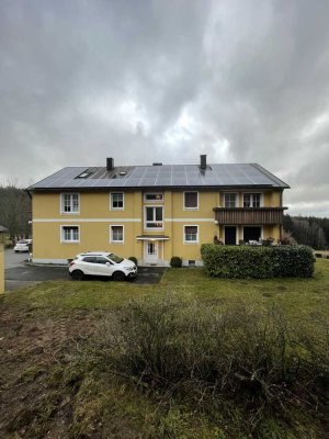 Helle 3-Zimmer-Wohnung mit Balkon und Garage in Bärnau