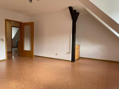 Schöne Dachgeschosswohnung in Paderborn - Schloß Neuhaus