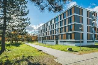 Exklusives Wohnen mit Weitblick – Barrierearme Komfortwohnung mit Loggia im Grünen