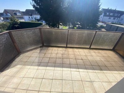 Gepflegte 2,5-Zimmer Wohnung im 1. OG mit Balkon in Bottrop