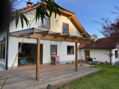 Geräumiges, günstiges und modernisiertes 5,5-Zimmer-Einfamilienhaus mit geh. Innenausstattung