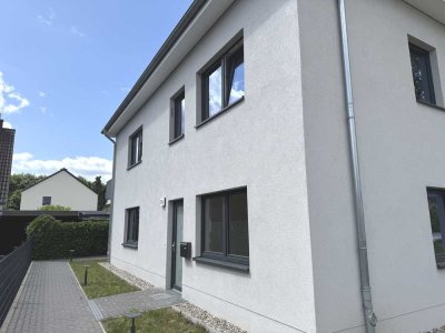 Neubau-Erstbezug, moderne 3-Zimmer-Wohnung mit Terrasse !!!Klicken Sie hier!!!