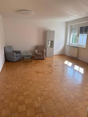3-Zimmer Neubauwohnung mit Balkon und Garage